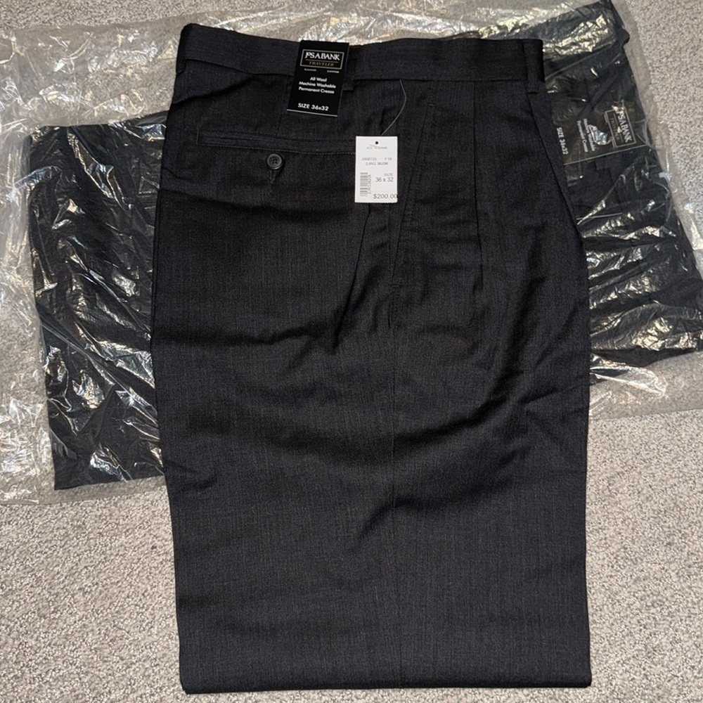 Jos. A. Bank traveler slacks 36x32